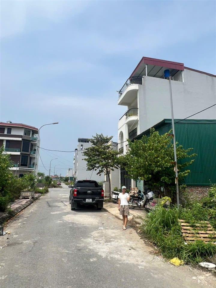 Chỉ 5.7 tỷ đã có 58m dịch vụ song phương tuyệt đẹp, hướng đn mát mẻ  ô tô để vỉa hè, trong nhà