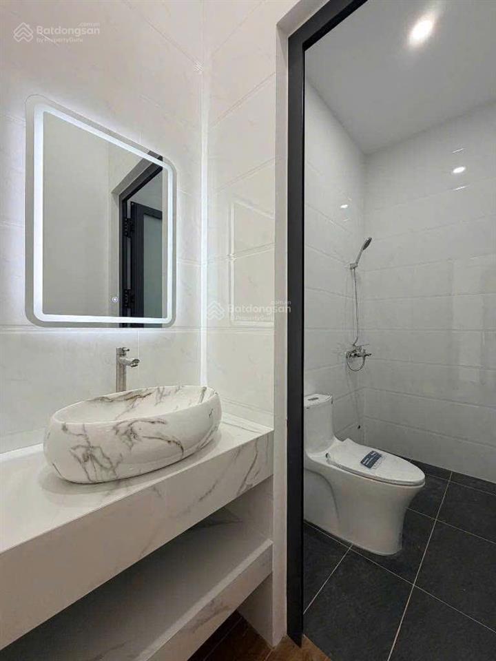 Bán nhà sổ hồng riêng ngay ngã 6 an phú, thuận an, chỉ 4tyx