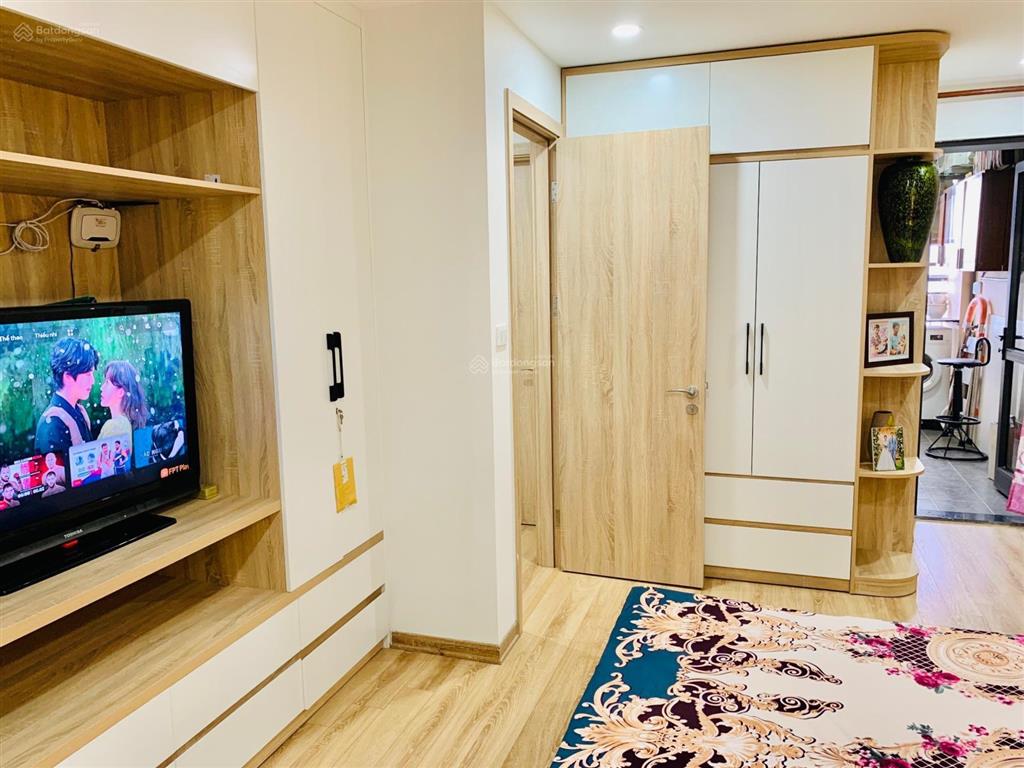 Chính chủ cho thuê căn hộ tại chung cư tây hồ riverview 75m2