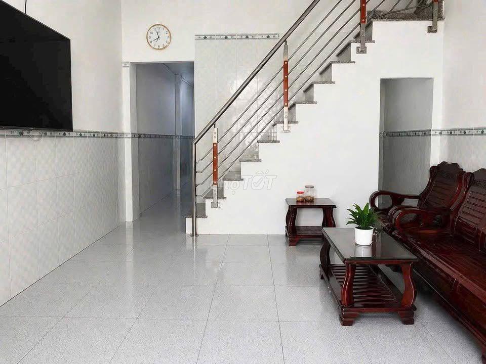 SHR Đường Tân Xuân 3, gần Tô Ký, 4x14m, 3 phòng ngủ