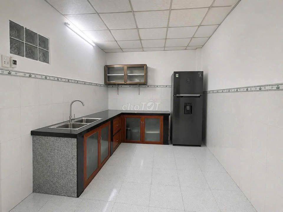 SHR Đường Tân Xuân 3, gần Tô Ký, 4x14m, 3 phòng ngủ