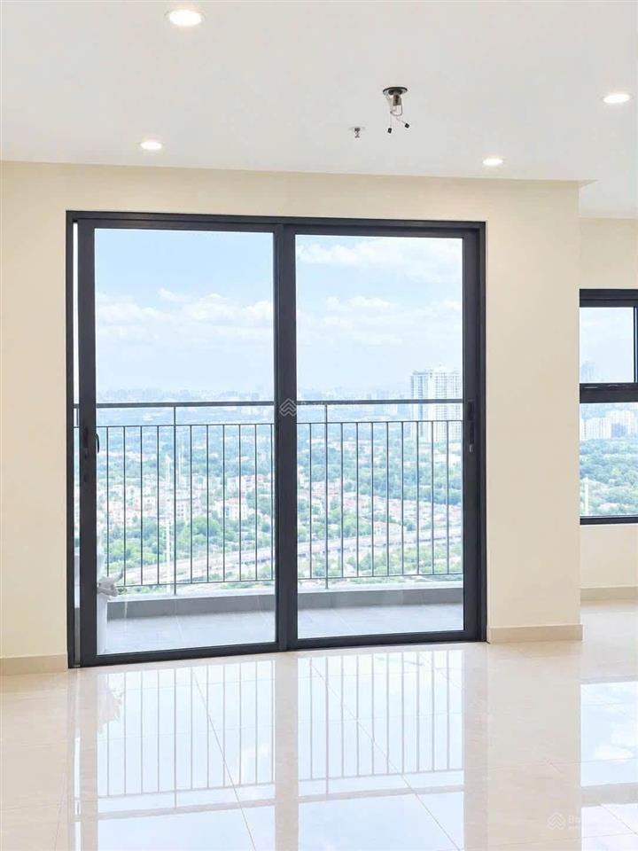 Giá sốc 3,8 tỷ bđs  2n+ 63m2 góc sẵn sổ tầng trung/ view pháo hoa