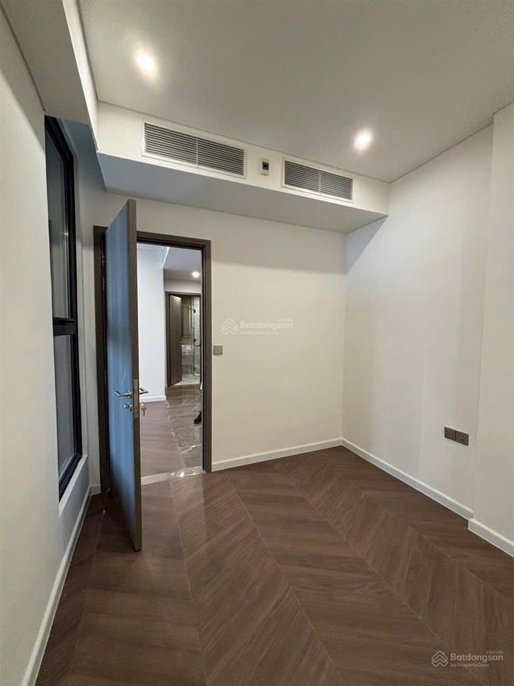 Lumiere evergreen 2n 58m2 4.5 tỷ  tầng trung  phân khu cao cấp  nhà mới tinh vừa bàn giao