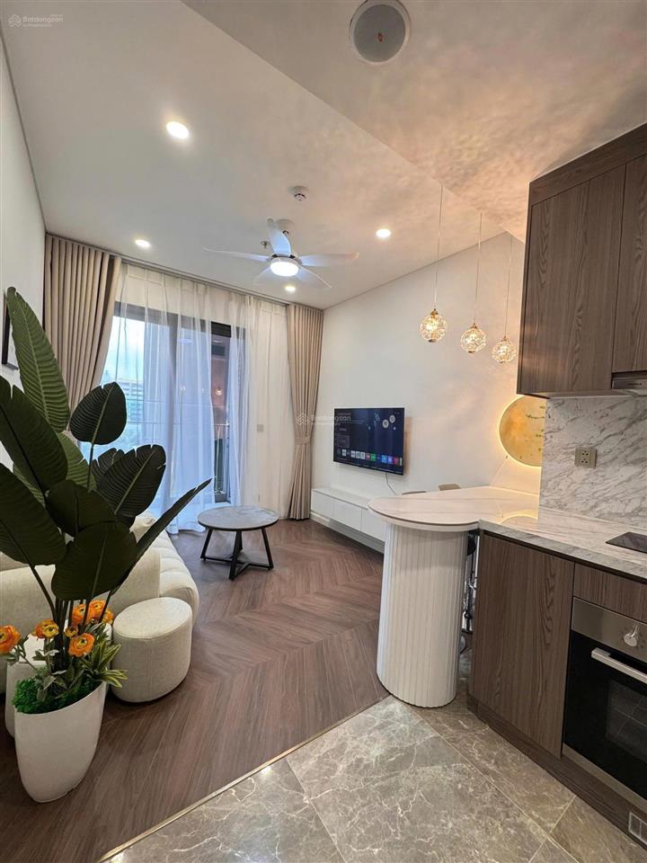 Giá tốt 3,59 tỷ 1n+ full đồ đẹp phân khu cao cấp, tầng đẹp