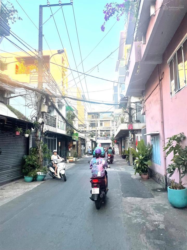 Tân bình khu vip p6chính chủ lâu năm dt 60m2 vuông đẹp 4 tầng hẻm 5m giá 12,5tỷ