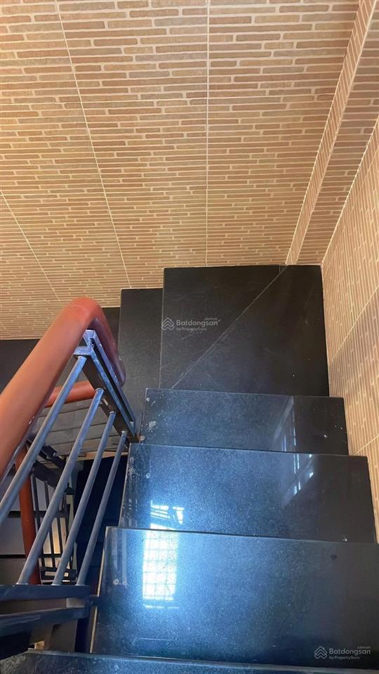 Tân bình ngay chợ ông địa nhà đẹp 4 tầng btct nở hậu chữ l giá 4,9tỷ