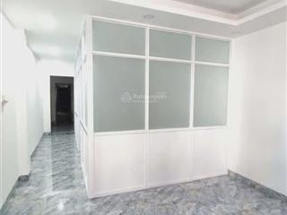 Quận 6 cc bình phú 2pn lầu 1 sát mega market giá 2,3tỷ