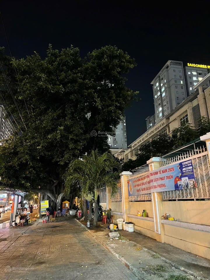 Bình thạnh cho thuê nhà nguyên căn đường xe tải dt 60m2 có 2 tầng giá 12trđ