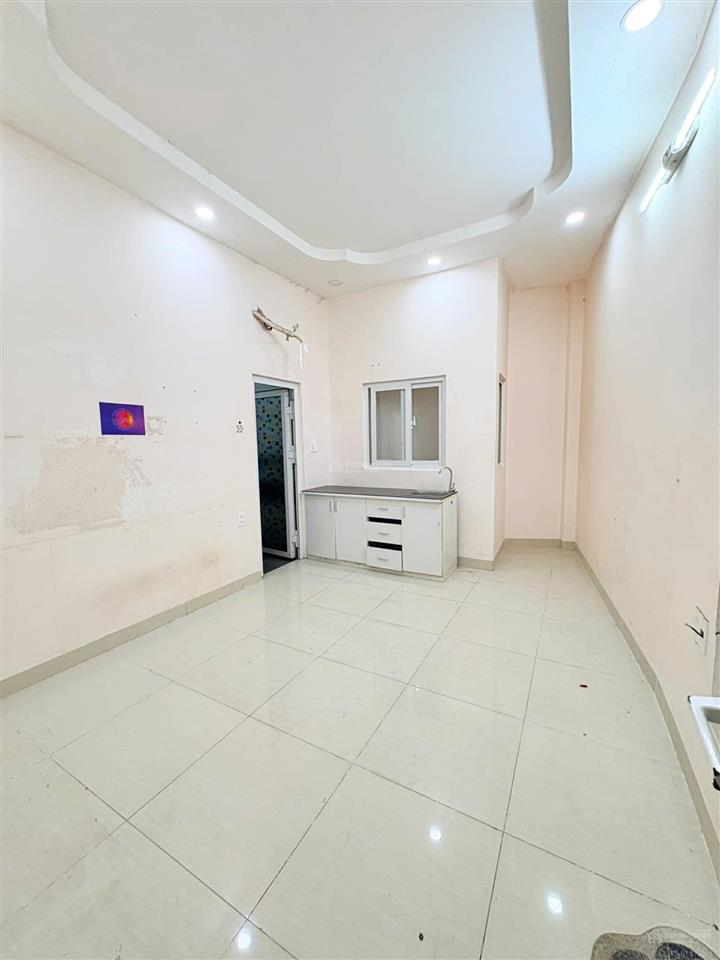 Tân bình gấp bán trong tháng 04 khu bàu cát nhà 4 tầng btct 5pn hẻm ô tô thông giá 5,1tỷ