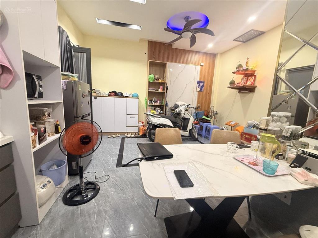 Tân bình khu vip p7 nhà mới 3 tầng ngang 6m giá 4,6 tỷ