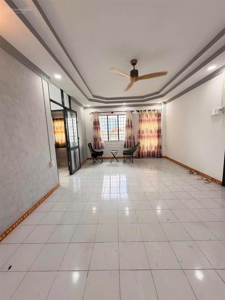 Quận 6 cc 78 tân hòa đông tầng 3, 63m2, shr 2pn hỗ trợ vay bank giá 2,1tỷ