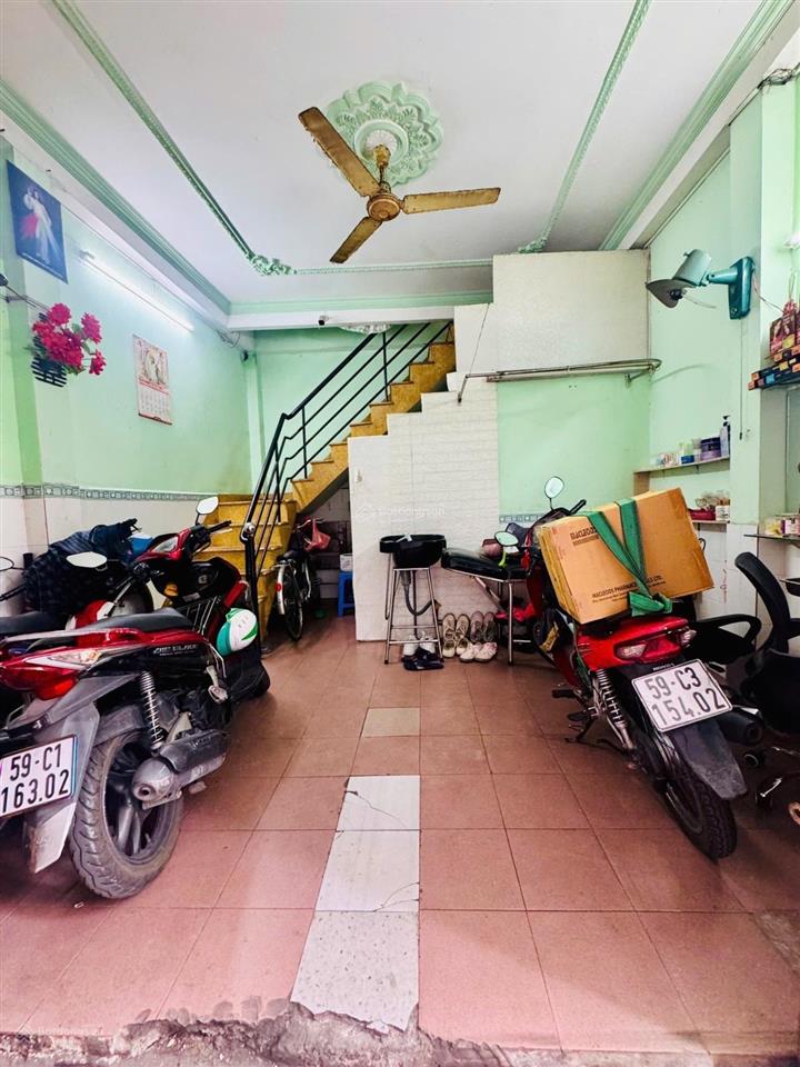 Chỉ 3.65 tỷ! nhà 4 tầng btct đường hiệp nhất  tân bình  đúng 6 bước ra mặt tiền  sổ nở hậu