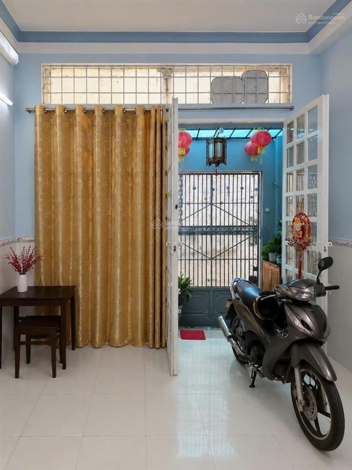 Nhà đẹp âu cơ tân bình  nở hậu tài lộc 6.1m  có sân thượng  chỉ 4.85 tỷ