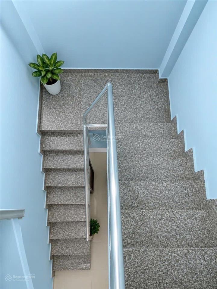 Nhà đẹp âu cơ tân bình  nở hậu tài lộc 6.1m  có sân thượng  chỉ 4.85 tỷ