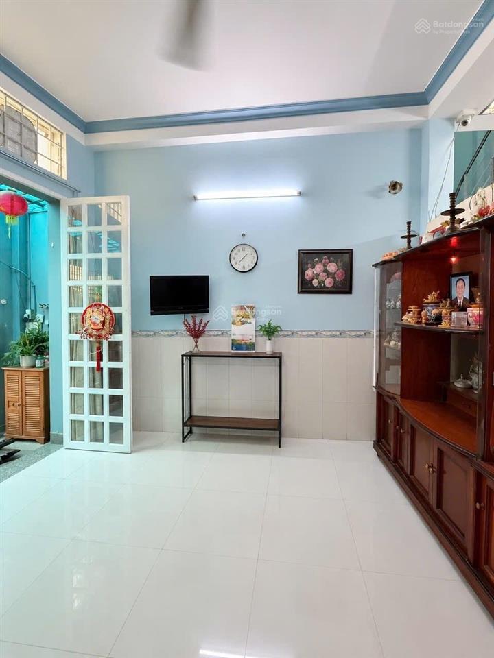 Nhà đẹp âu cơ tân bình  nở hậu tài lộc 6.1m  có sân thượng  chỉ 4.85 tỷ