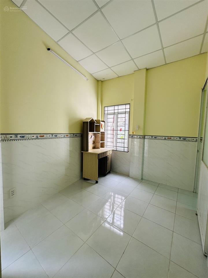 Bán nhà 2 tầng lạc long quân p10 tân bình 26m2 2pn 2wc giá 2,8 tỷ