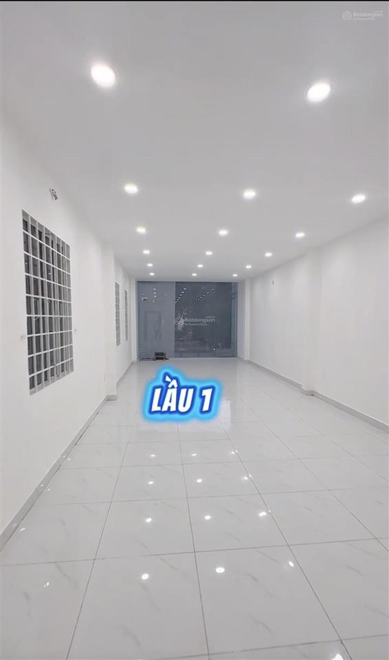 Mặt tiền thành thái q10 kinh doanh đa ngành diện tích khủng 4x33m giá chỉ 65 tr/tháng