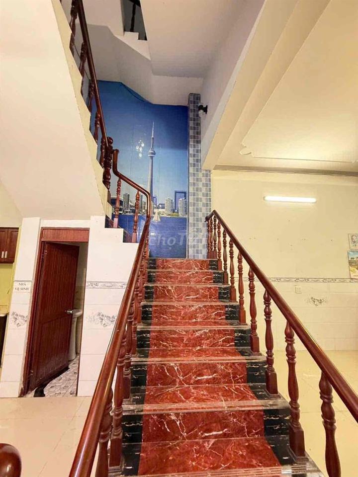Cho Thuê Nhà Trệt 3 Lầu Trục Chính KDC Phú An