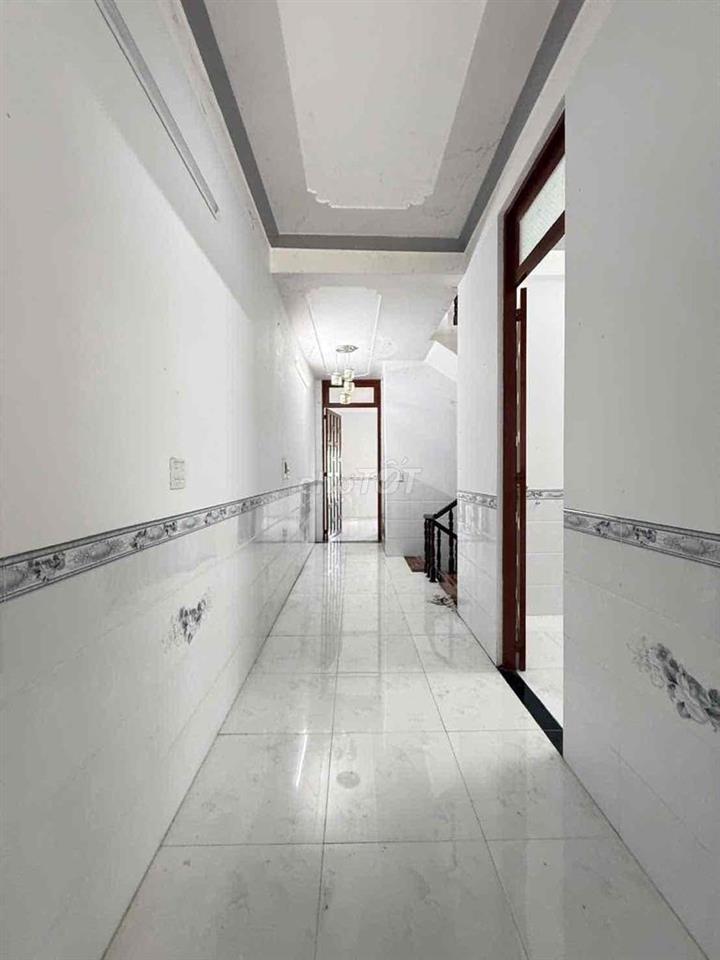 Cho Thuê Nhà Trệt 3 Lầu Trục Chính KDC Phú An