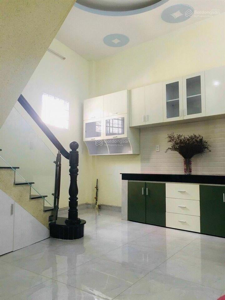 Bán nhà 2 tầng đường 8 linh xuân  2 tầng hẻm oto chỉ hơn 4 tỷ ( sát bên làng đại học )