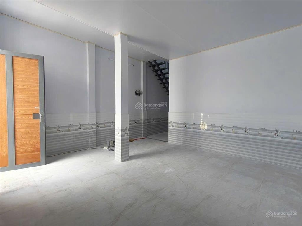 Bán toà nhà căn hộ dịch vụ 3 tầng  doanh thu 35tr/tháng 100m2 (6x16) oto đổ cửa sổ hồng đẹp