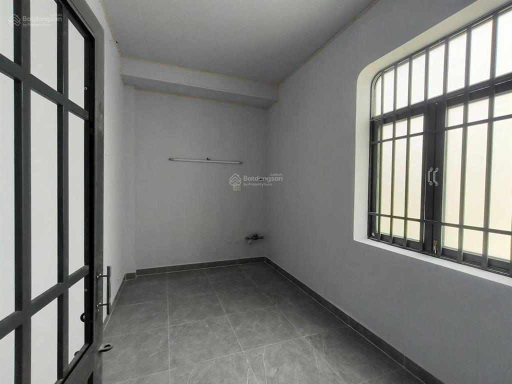 Bán toà nhà căn hộ dịch vụ 3 tầng  doanh thu 35tr/tháng 100m2 (6x16) oto đổ cửa sổ hồng đẹp
