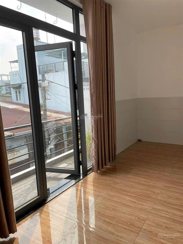 Chính chủ cho thuê căn nhà nguyên căn đường gò dưa 90m2 1 trệt 1 lầu giá tốt.