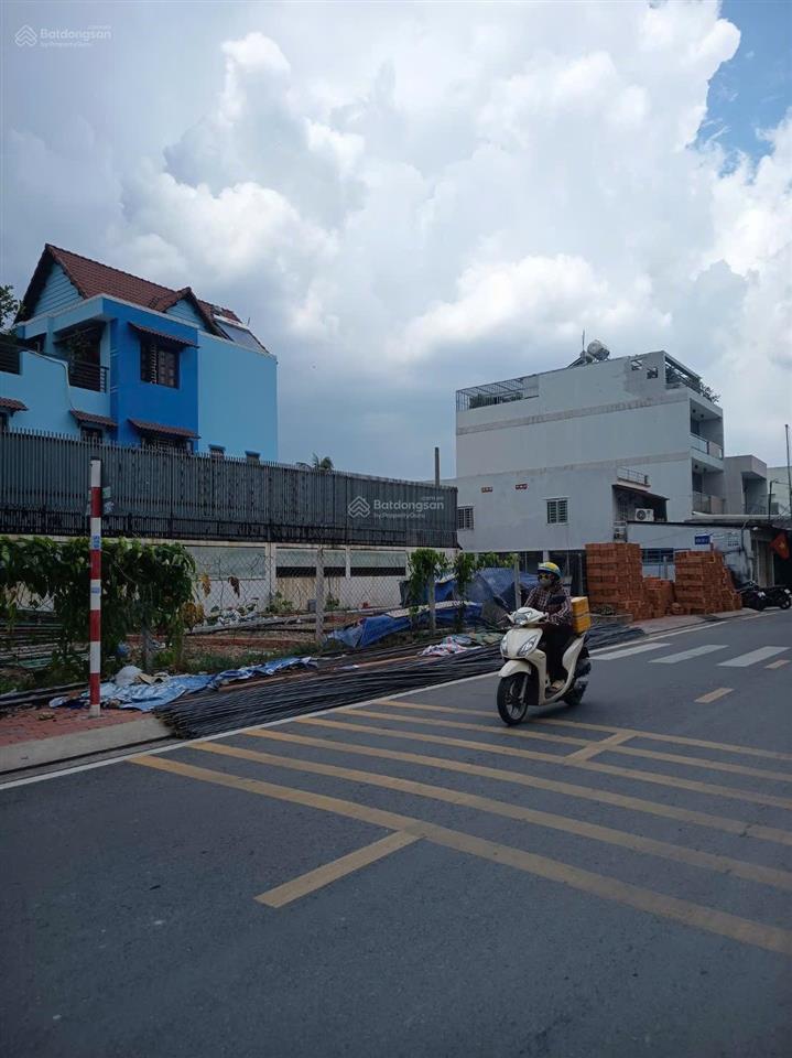 Bán 4 lô đất mặt tiền kinh doanh 24 linh đông  bề ngang bề thế  xây dựng cao tầng .