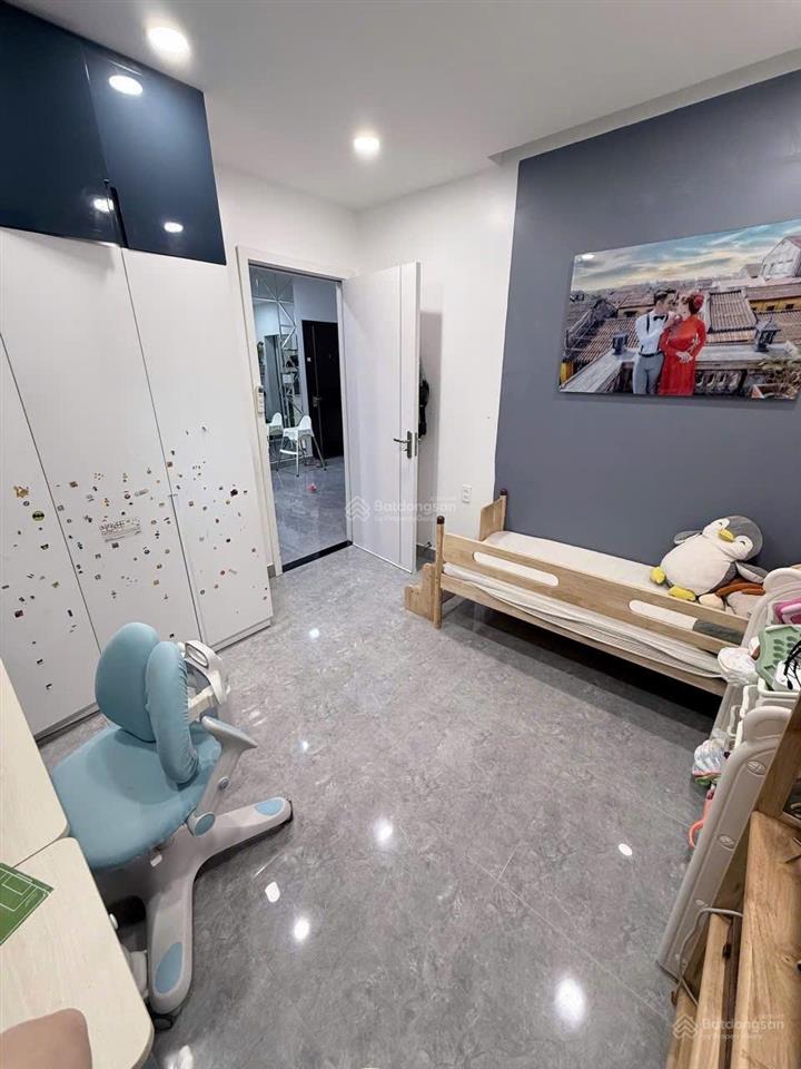 Bán chung cư tây thạnh , p. tây thạnh, q. tân phú
 lầu 2 căn góc
 sổ lâu dài
 dt 66m có 2pn 1wc