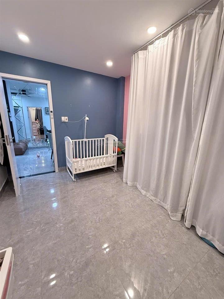 Bán chung cư tây thạnh , p. tây thạnh, q. tân phú
 lầu 2 căn góc
 sổ lâu dài
 dt 66m có 2pn 1wc