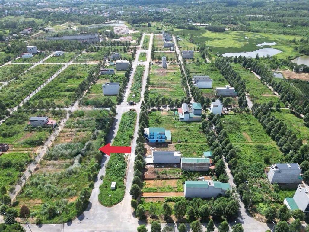 Đẹp rẻ nhất khu chủ cần bán 100m mặt đường đôi rộng tái định cư đại học quốc gia hoà lạc 0985 508 ***