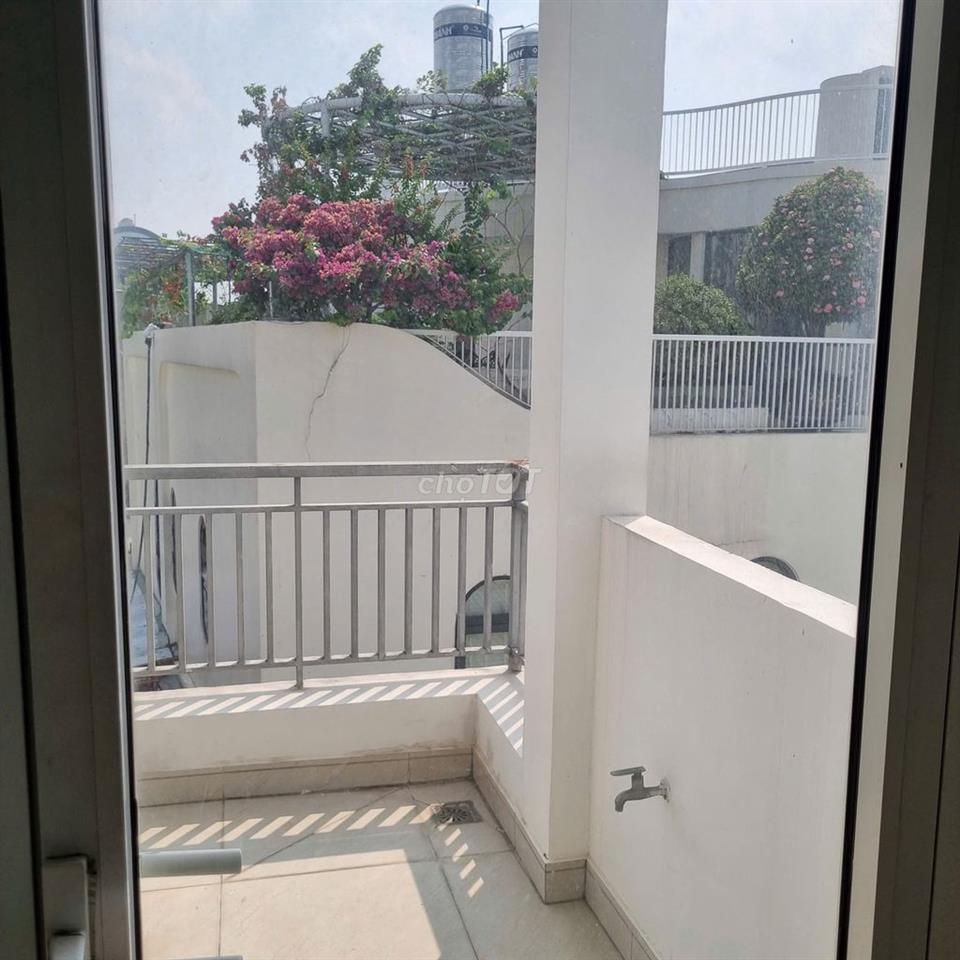 Bán nhà hẻm oto xe 16 chổ vô thoải mái
