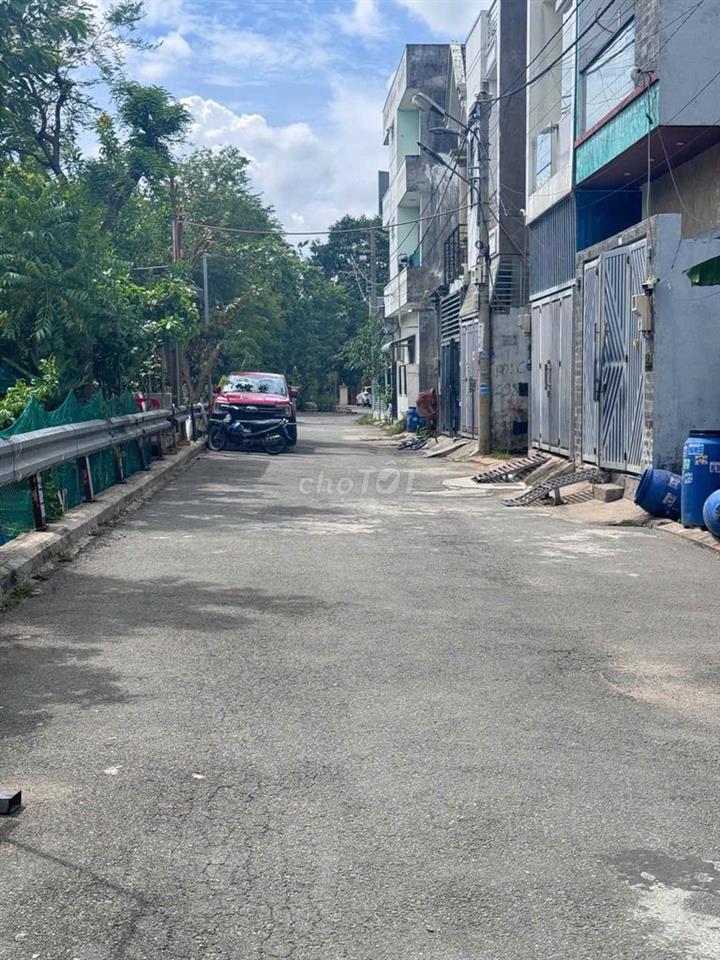 Cần bán lô đất vị trí siêu đẹp