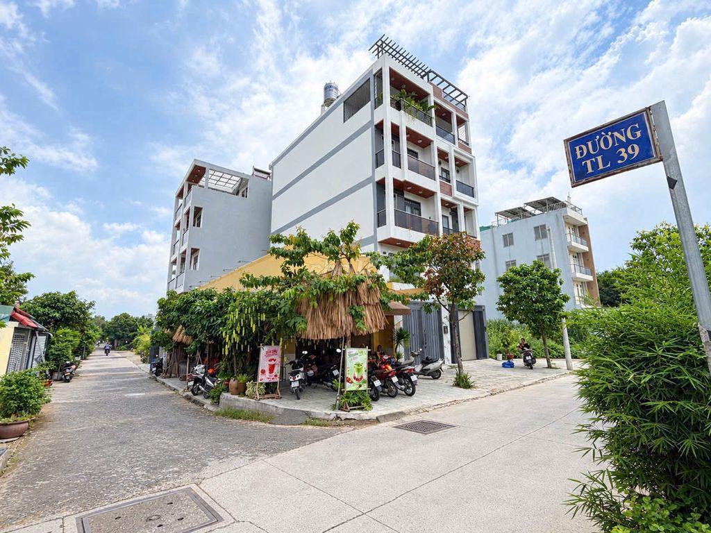 Siêu phẩm nhà phố 5 tầng nội thất cao cấp