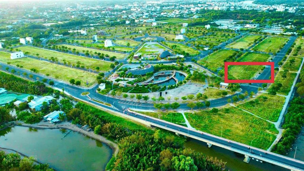 Bán nền biệt thự  gần sông + gần khu bbq, cafe mộc. giá cực tốt, cạnh vin cần giuộc