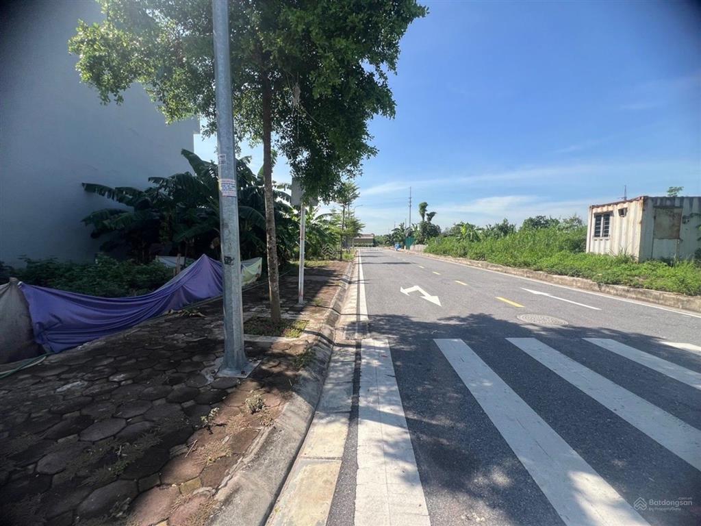 Bán đất tái định cư ngọc hồi thanh trì, hà nội, 40m2, giá 6,6 tỷ phân lô vỉa hè