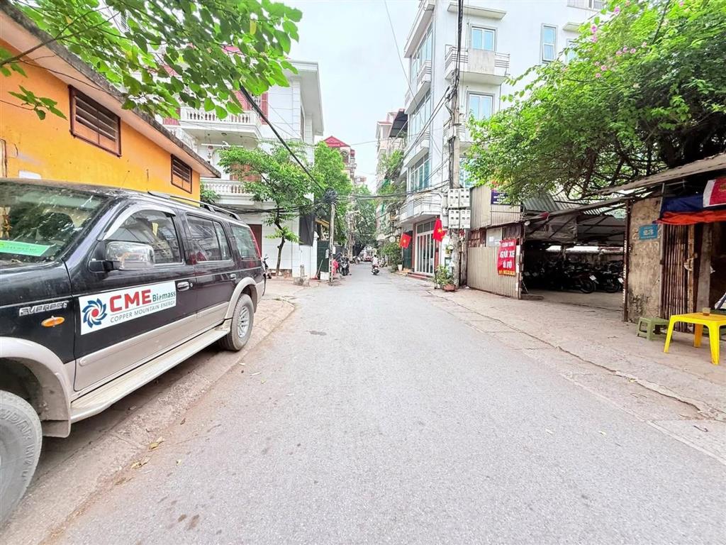 Số 22 hạ yên quyết, cầu giấy ôtô đỗ ngày đêm trước nhà 58m2 ra phố 20m đi bộ công viên, trường học