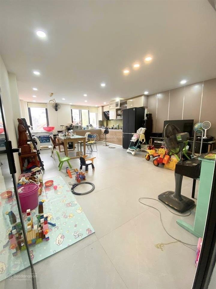 Phân lô trần quang diệu thông sang hoàng cầu,đống đa 60m2 ô tô đi vòng tròn mặt tiền 6mcó thang máy