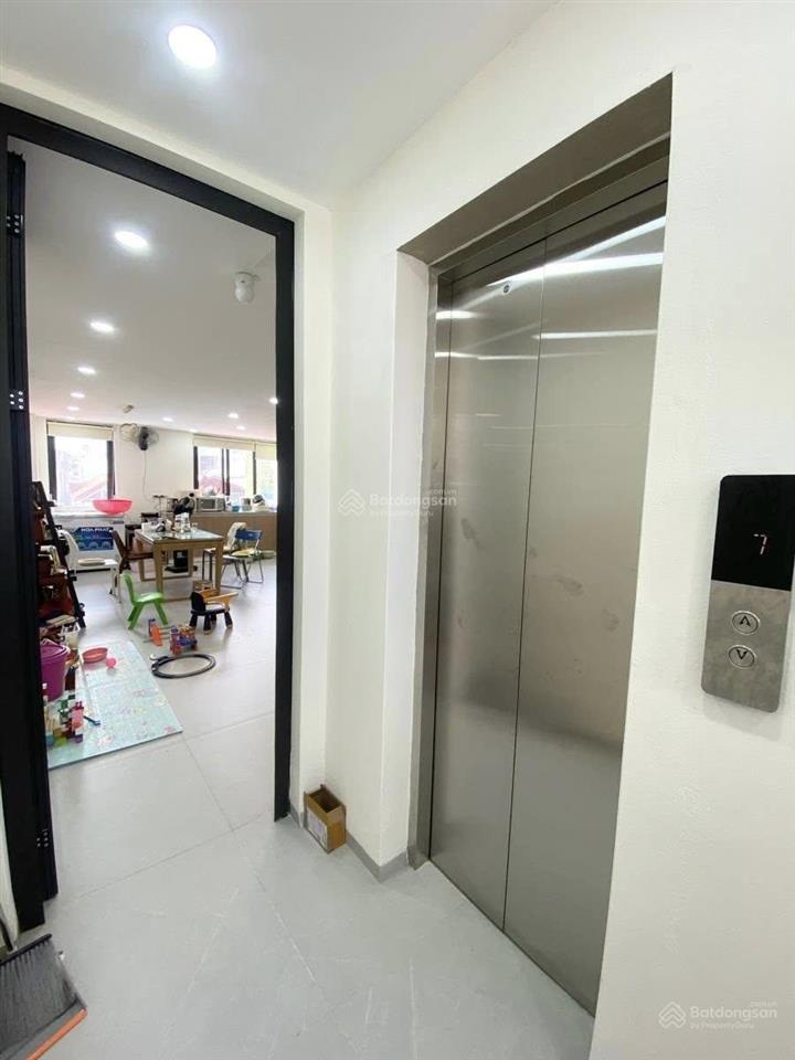 Phân lô trần quang diệu thông sang hoàng cầu,đống đa 60m2 ô tô đi vòng tròn mặt tiền 6mcó thang máy