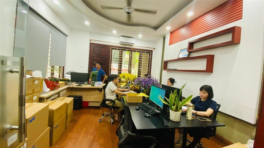 Thái hà đống đa đường vỉa hè ô tô đi vòng quanh lô góc diện tích đến 65m2 đi ra phố chỉ 15m thôi
