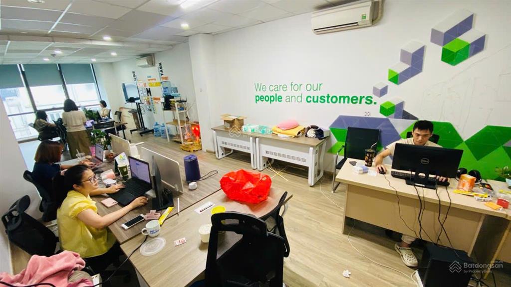 Tòa nhà phương nga ngõ 2 thọ tháp, vỉa hè ô tô đỗ, 7 tầng 1 hầm đang trống sàn tầng 5 giá 11,5tr