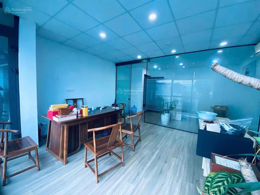 Tòa nhà phương nga ngõ 2 thọ tháp, vỉa hè ô tô đỗ, 7 tầng 1 hầm đang trống sàn tầng 5 giá 11,5tr