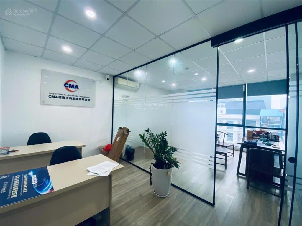Tòa nhà phương nga ngõ 2 thọ tháp, vỉa hè ô tô đỗ, 7 tầng 1 hầm đang trống sàn tầng 5 giá 11,5tr