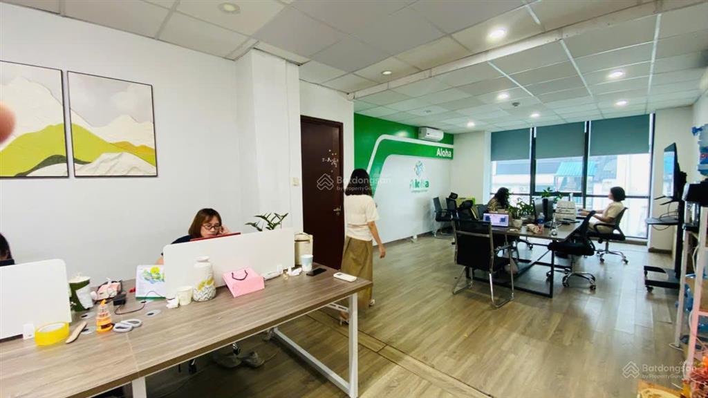 Tòa nhà phương nga ngõ 2 thọ tháp, vỉa hè ô tô đỗ, 7 tầng 1 hầm đang trống sàn tầng 5 giá 11,5tr