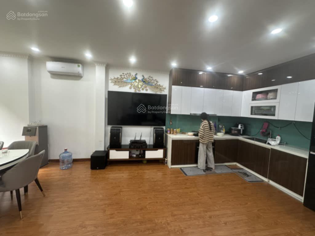 Nhà riêng hoàng cầu  đống đa mặt tiền 5 mét sổ vuông 65m2  ô tô vào nhà  đi bộ hồ hoàng cầu  22