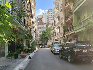 Bán nhà riêng nguyễn chí thanhba đình, 70m2 mặt tiền 6m 5 tầng 1 tum ô tô tránh đỗ vỉa hè 2 bên