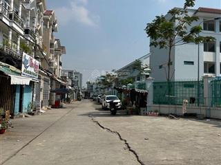 B036  ngay khu vip tên lửa  gần trường bình trị đông  ngang 5x20m, đường xe tải, chỉ 8 tỷ hơn