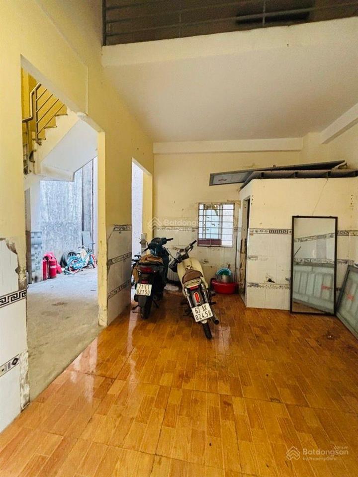 B081  sát aeon tên lửa, hẻm xe hơi, nhà 4 tầng, ngang 10x18m, dòng tiền 40 tr/th, chỉ 16 tỷ hơn