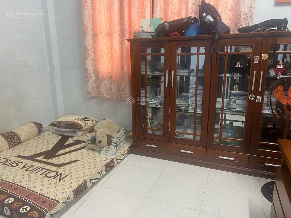 B130  quận 6  mặt tiền kd sát hậu giang, nhà 4 tầng, 4x20m, đường nhựa 12m, có lề 5m, chỉ 14 tỷ x