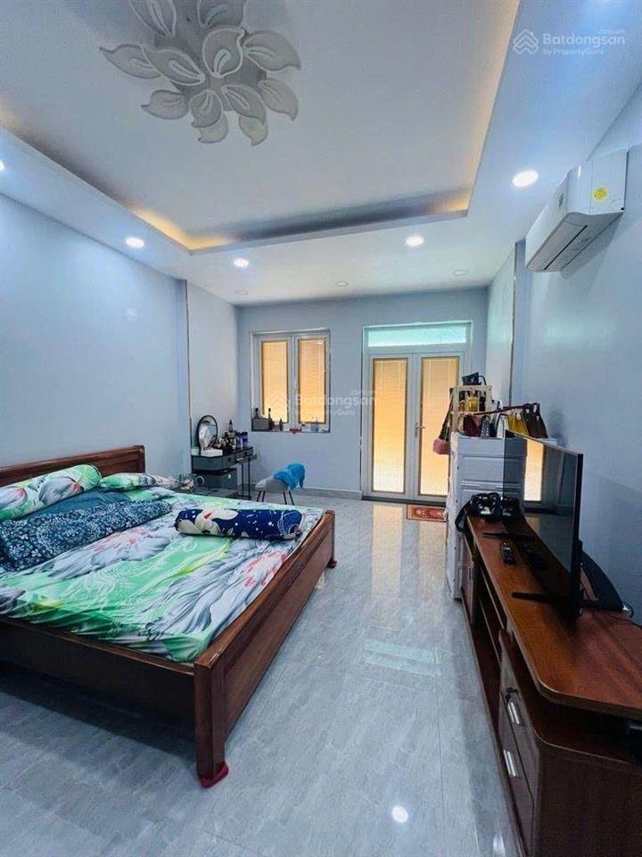 B138  nhà đẹp 4 tầng sát khu tên lửa, xe hơi vào nhà, 4x20m, chỉ 8 tỷ x